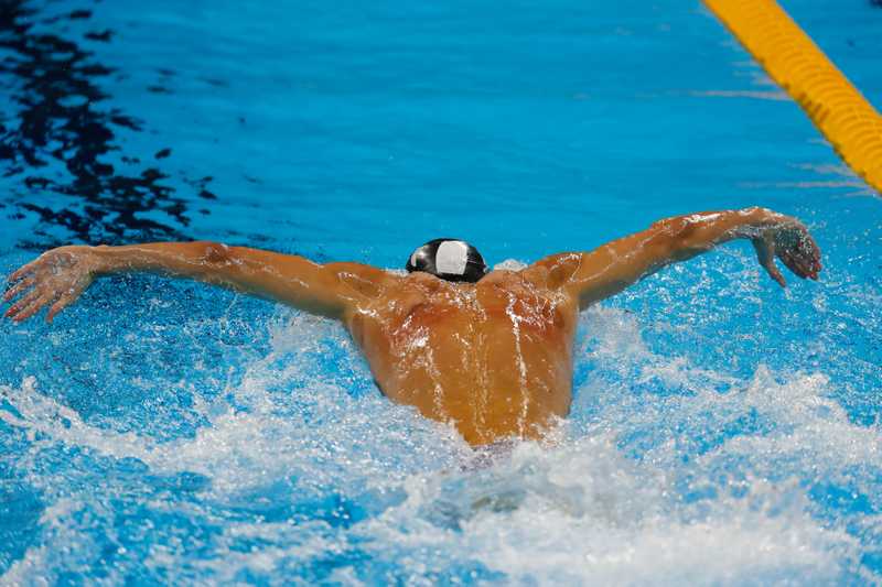 Michael Phelps swimming