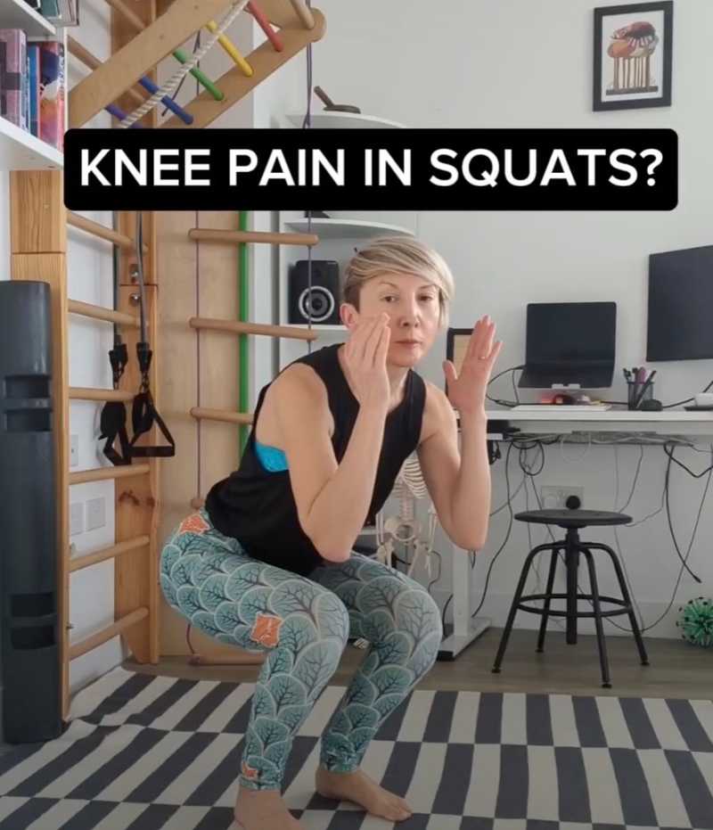 Knee pain in squats