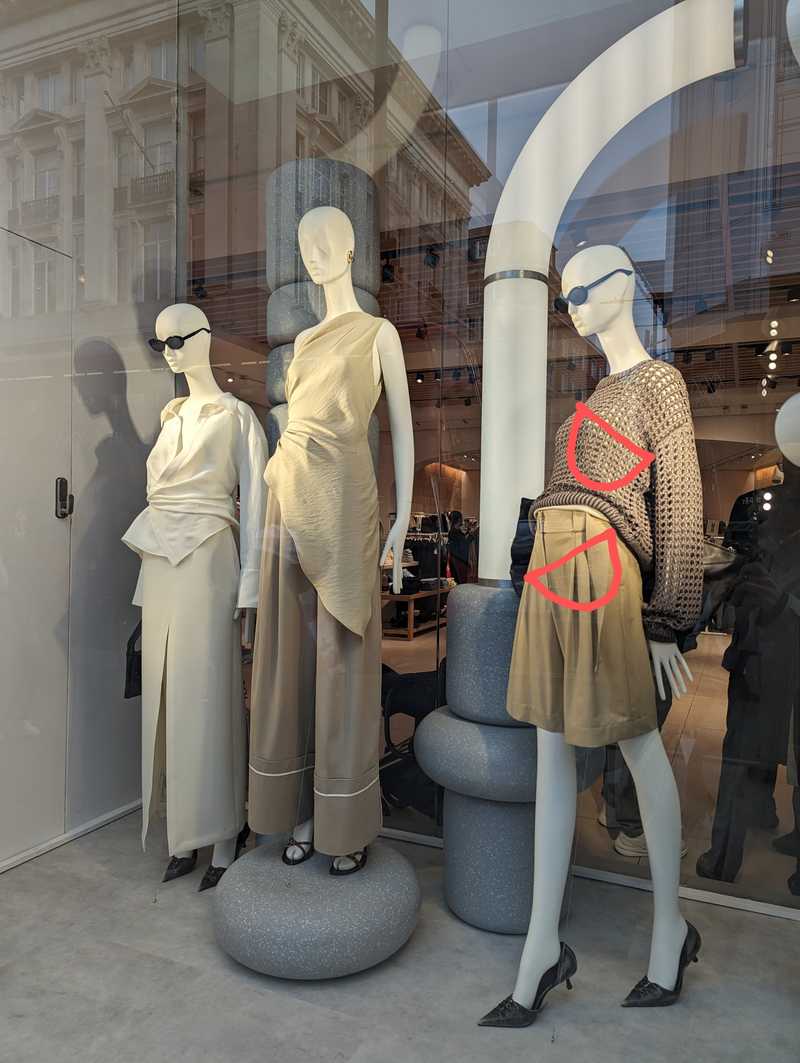 Women mannequins